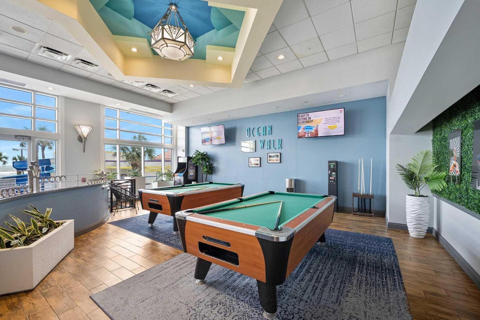Luxury 11th Floor 1 Bedroom Direct Oceanfront Wyndham Ocean Walk Daytona | 1105 Holiday home *