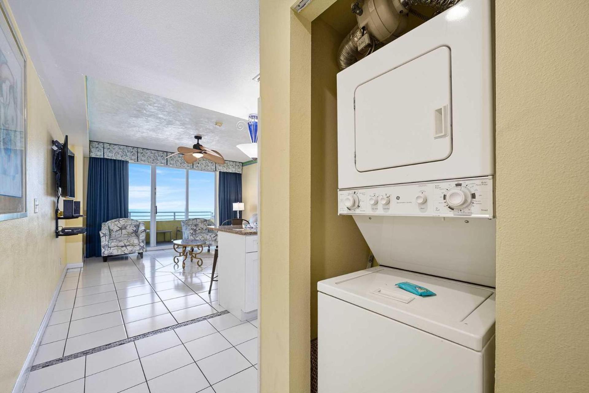 Ferienhaus Luxury 11th Floor 1 Bedroom Direct Oceanfront Wyndham Ocean Walk Daytona | 1105 *