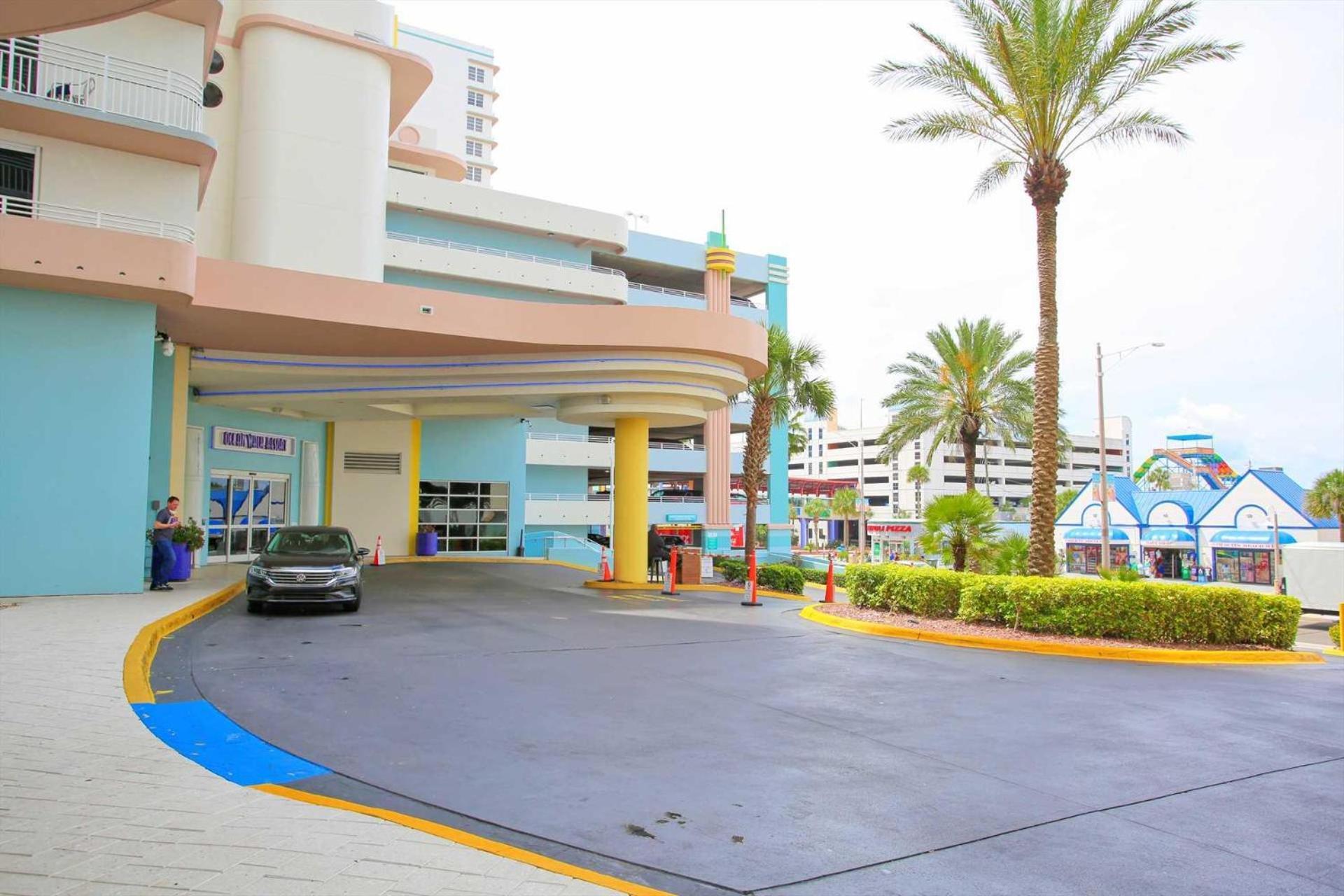Luxury 11th Floor 1 Bedroom Direct Oceanfront Wyndham Ocean Walk Daytona | 1105 * Daytona Beach