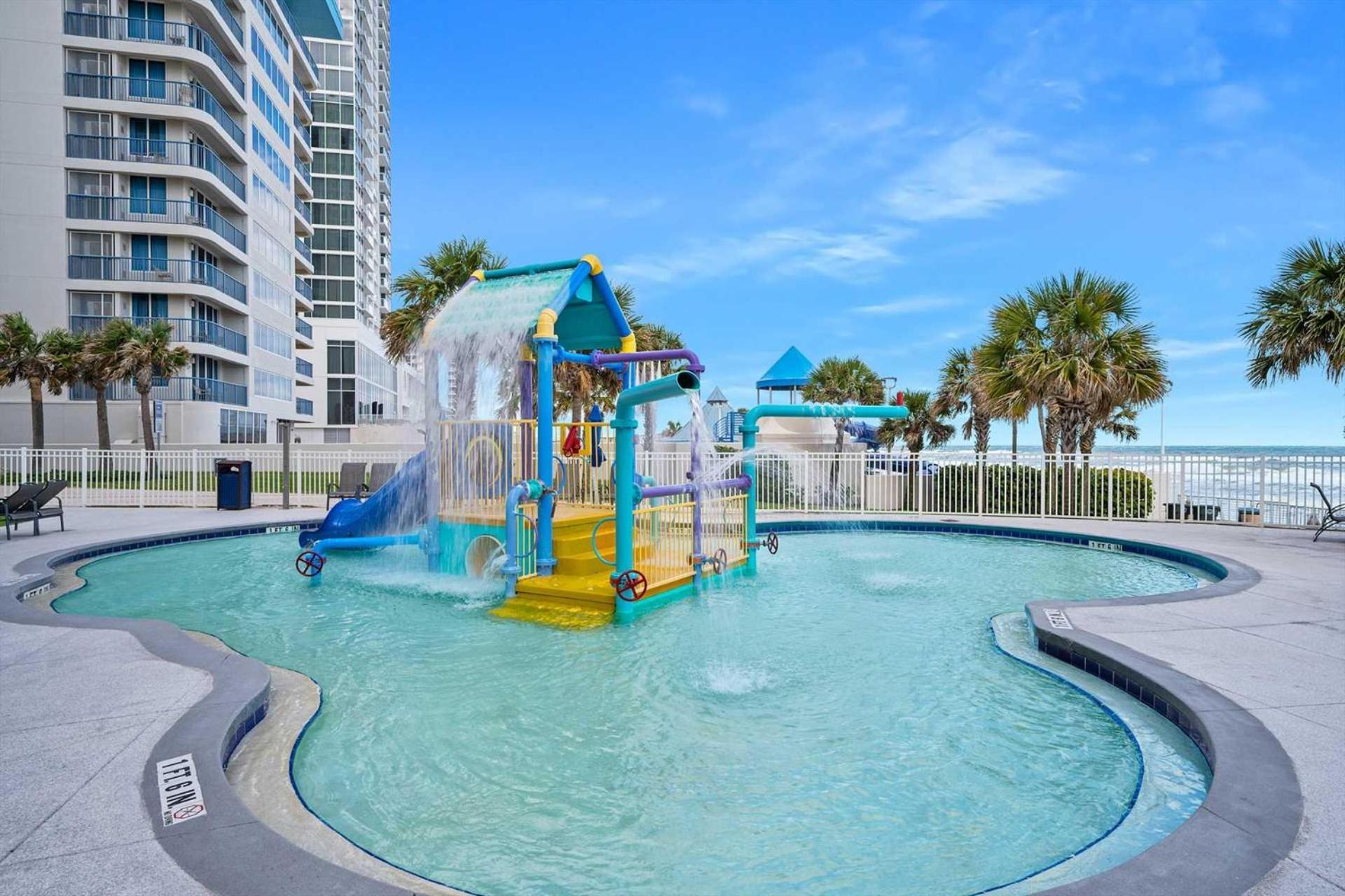Ferienhaus Luxury 11th Floor 1 Bedroom Direct Oceanfront Wyndham Ocean Walk Daytona | 1105 *